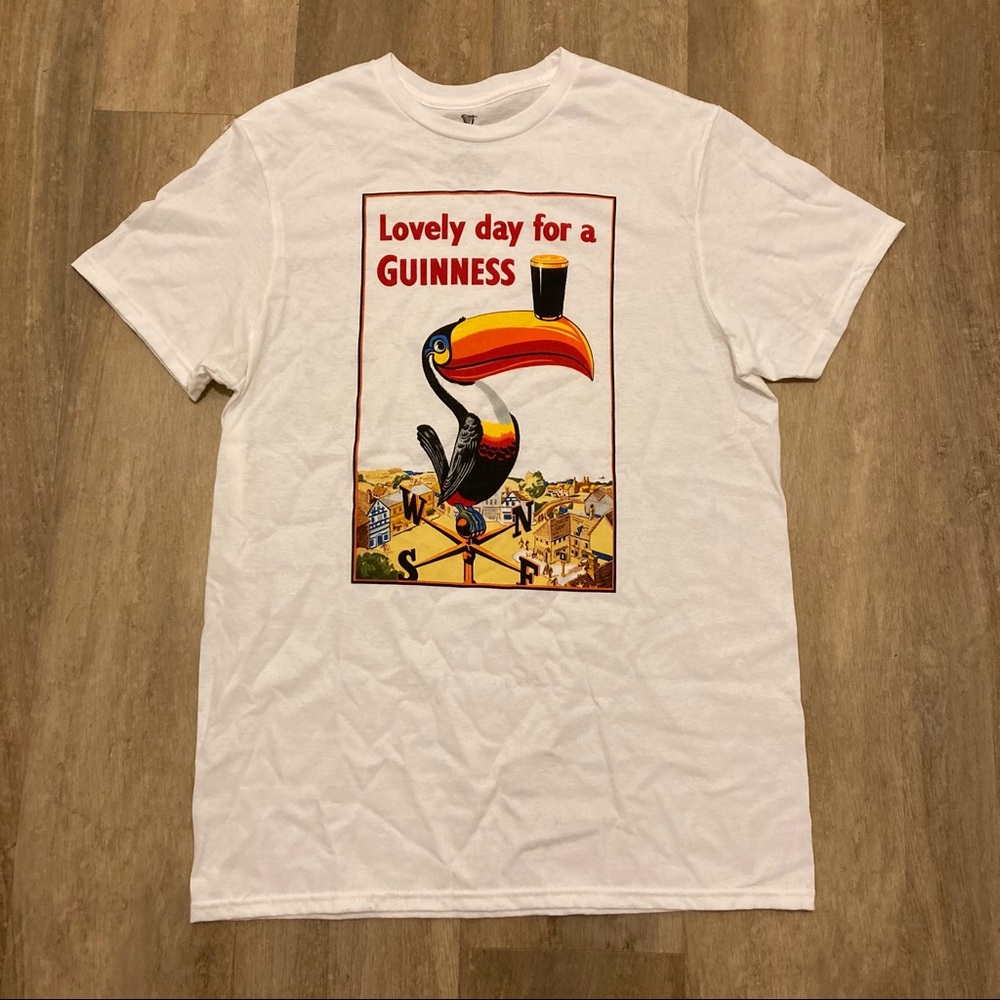 Guinness Beer “Lovely Day For A Guinness” Toucan White T-Shirt Men’s Size Md